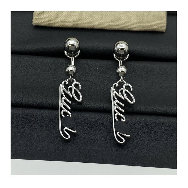 Home Fashion New Products Letter Stud Earrings Letter Light Luxury Earrings Niche High-end Stud Earrings Direct Sales