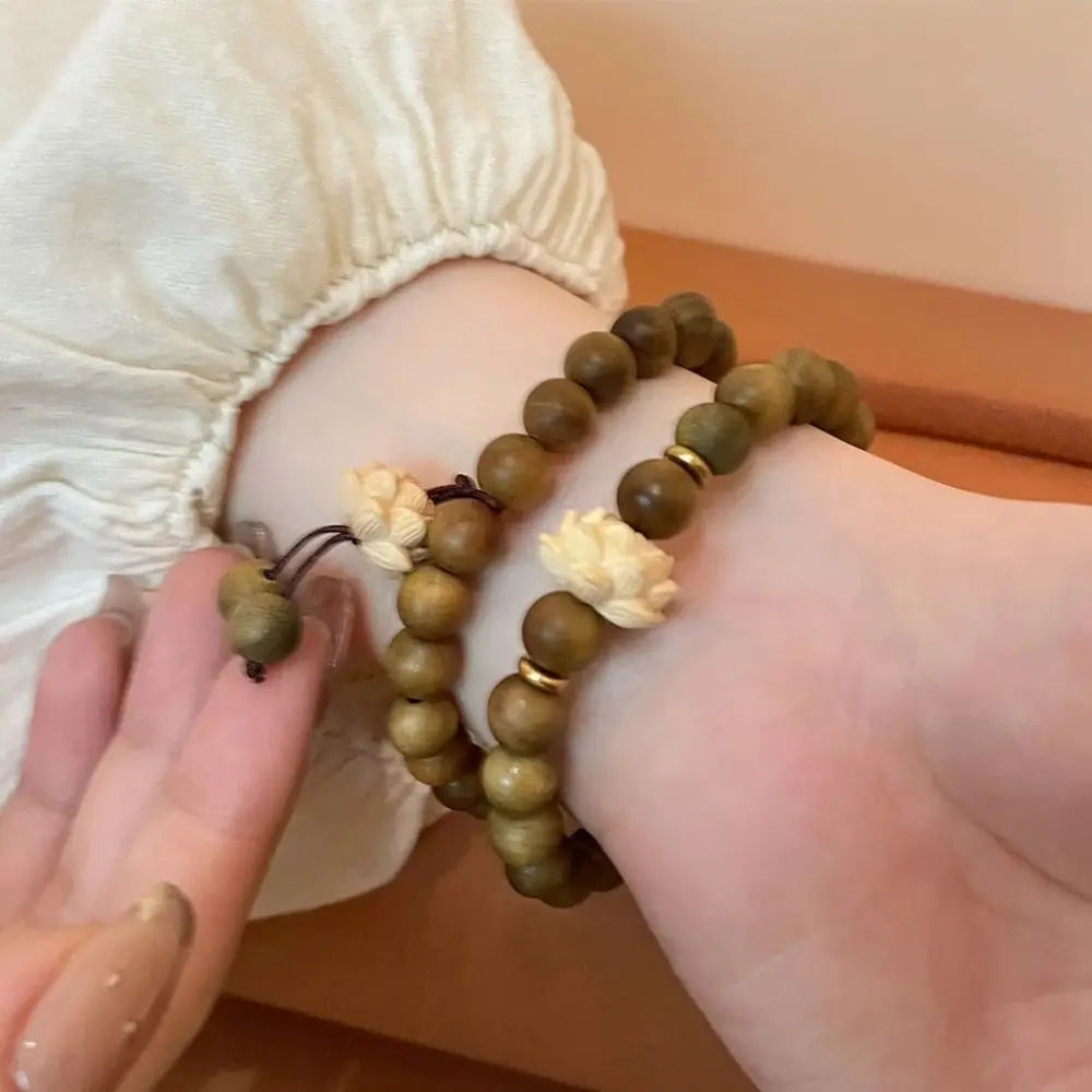 Lotus Sandalwood Bangle Wood Beaded Strand Bracelets Green Natural Sandalwood Bracelet Elastic Handwoven Rosary Jewelry